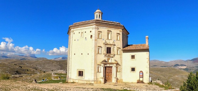 La Chiesa della Madonna della Pietà di Rocca Calascio
