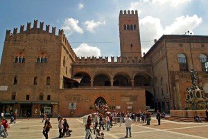 palazzo-re-enzo-bologna-small_93282395