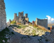 Rocca Calascio, un antico castello nel cuore del parco Nazionale del Gran Sasso